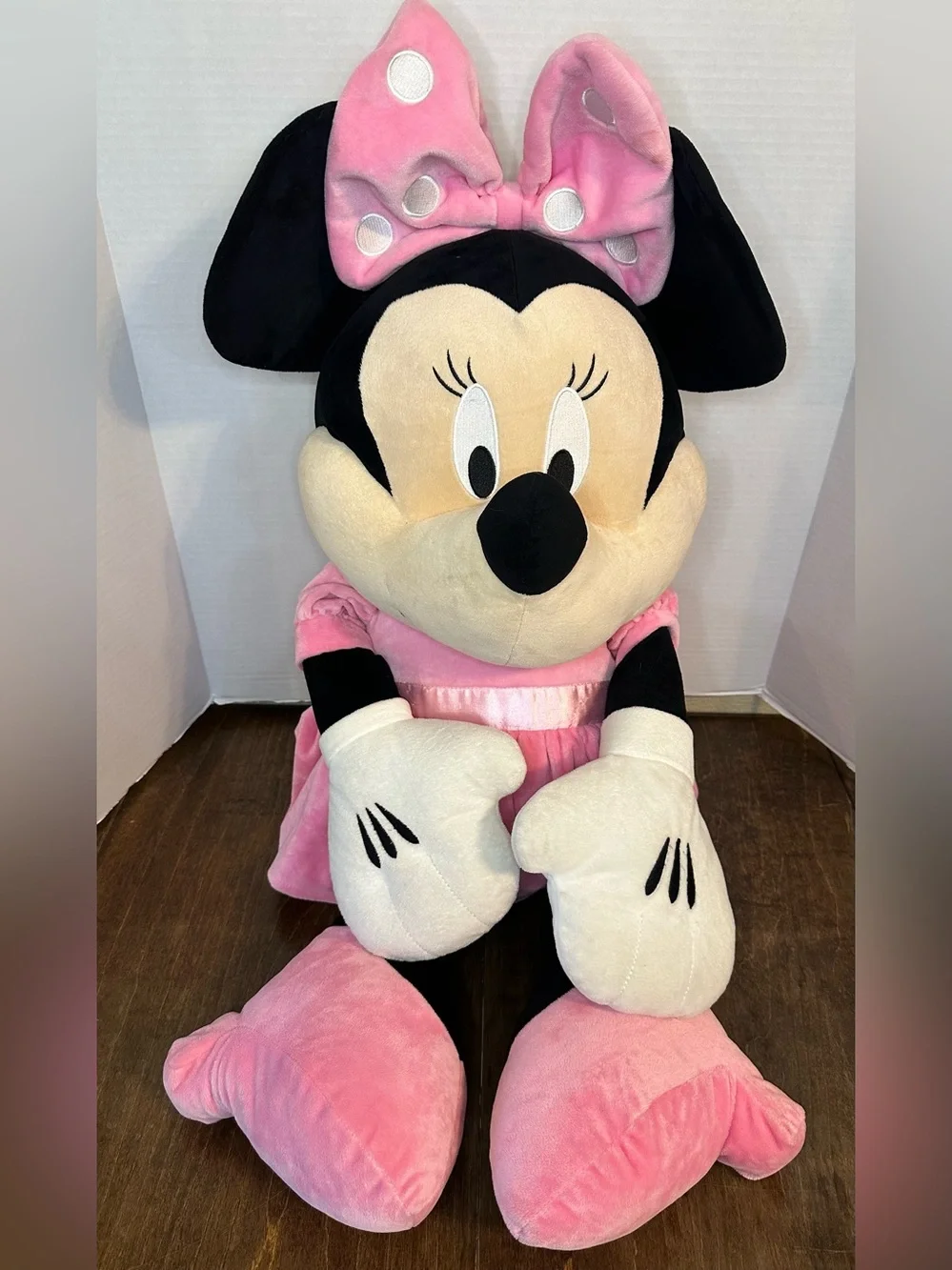 Disney Minnie Mouse Plush Doll 32” Pink Dress Walt Disney World Exclusive